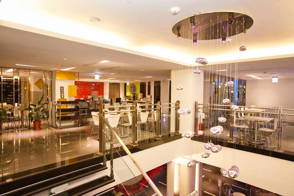 HOTEL HI - Xinmin Chiayi Exterior foto